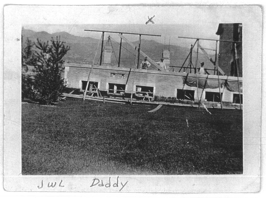 jwlarsen01.jpg 150.4K