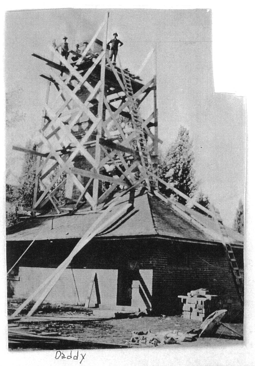 jwlarsen06.jpg 171.6K