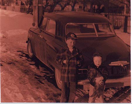 ronlarbycar.jpg 30.5K